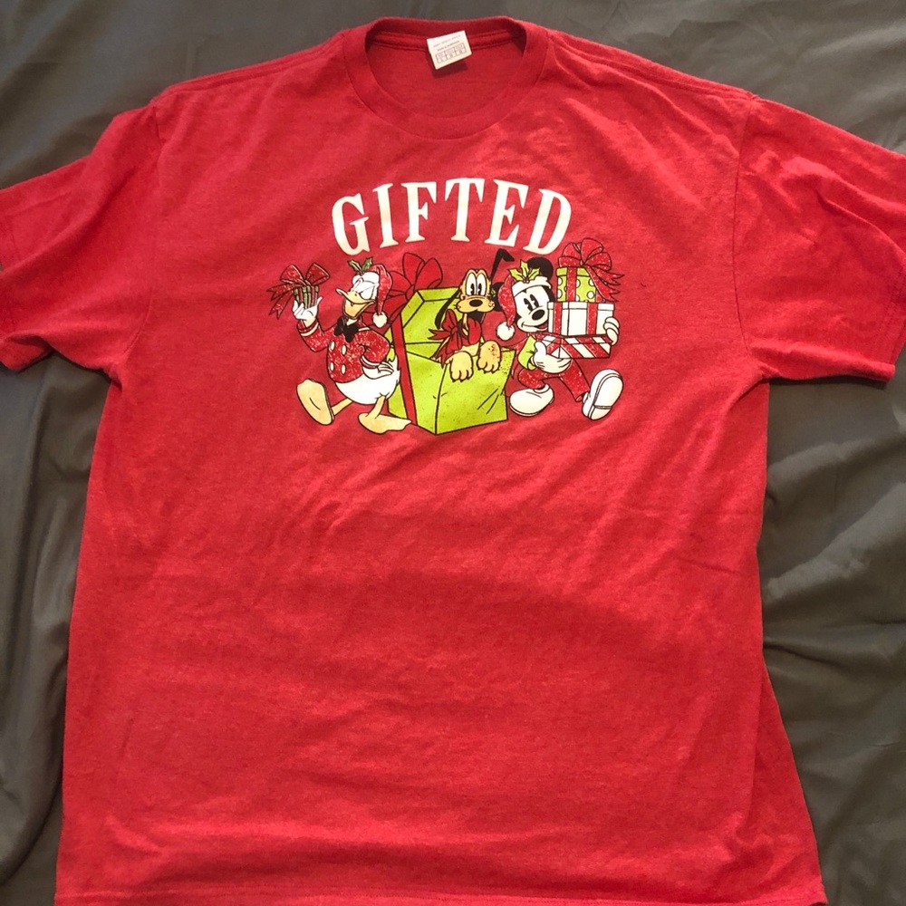 Disney Christmas t-shirt Large